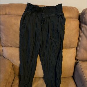 Aero black womens joggers, medium